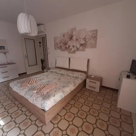 Marea Apartment